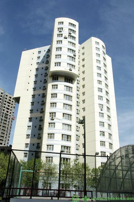 南門(mén)國際城F1高層住宅樓（新疆建筑工程天山獎、江蘇省省外“揚子杯”）